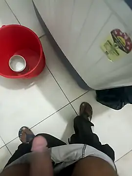 priyansh78584 online show from October 2025 01:54:01 PM