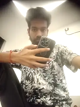 priyansh78584 online show from October 2025 03:46:02 PM