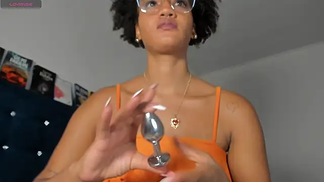 Brunettjhelen online show from October 2025 05:39:02 AM