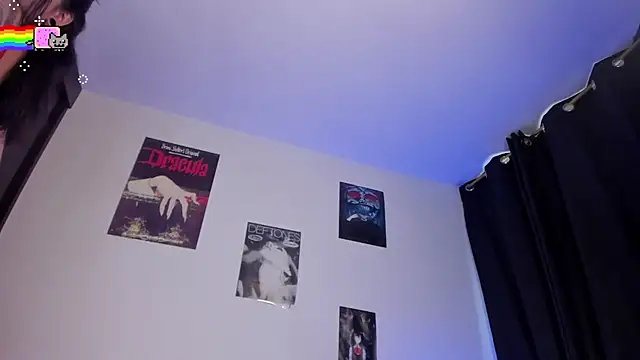 Velvet Moon1 online show from September 2025 04:34:01 PM