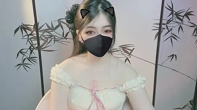 Sparkly Candy online show from October 2025 03:01:01 PM