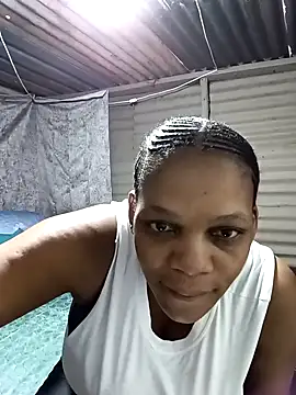 Snapshot of HappygalTheQueen chatting on October 2025 04:04:02 PM HappygalTheQueen online show from October 2025 04:04:02 PM