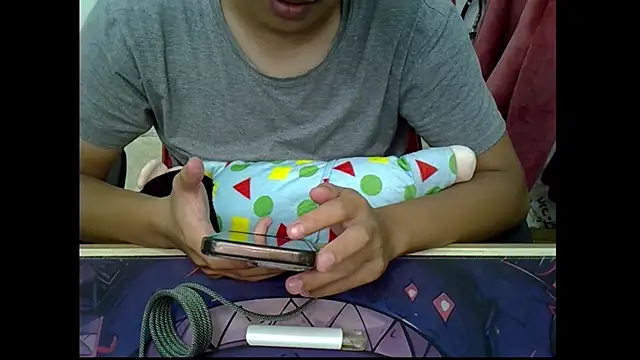 zhu000000 online show from October 2025 09:06:02 AM