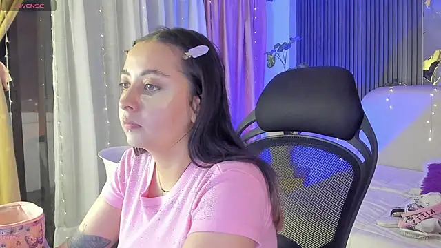 Snapshot of SarahCastro1_ chatting on June 2026 03:53:02 AM SarahCastro1 online show from June 2026 03:53:02 AM