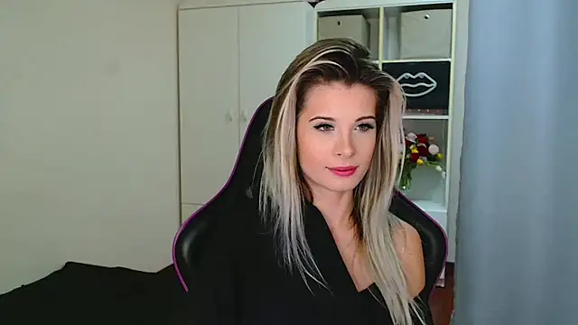 KristineGlow online show from January 2026 07:11:02 AM