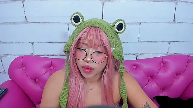 Snapshot of SafiroAgataaa chatting on September 2025 11:23:02 AM SafiroAgataaa online show from September 2025 11:23:02 AM
