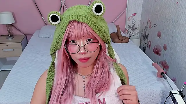 Snapshot of SafiroAgataaa chatting on September 2025 11:30:01 PM SafiroAgataaa online show from September 2025 11:30:01 PM