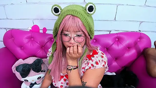 Snapshot of SafiroAgataaa chatting on October 2025 08:12:01 AM SafiroAgataaa online show from October 2025 08:12:01 AM