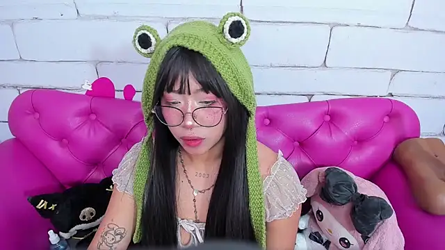 Snapshot of SafiroAgataaa chatting on October 2025 11:29:02 PM SafiroAgataaa online show from October 2025 11:29:02 PM