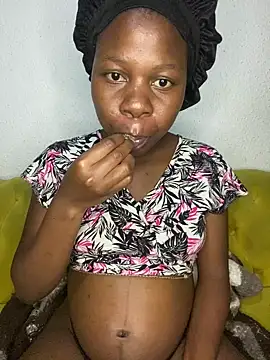 Crazyqueenxxx online show from April 2026 05:06:01 PM