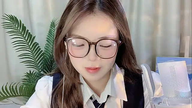 MM-MUMU online show from September 2025 01:44:02 PM
