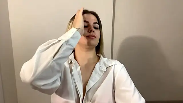 Blamonnbv online show from September 2025 04:30:01 PM