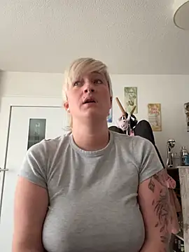 Rozendefotz online show from February 2026 03:08:01 PM