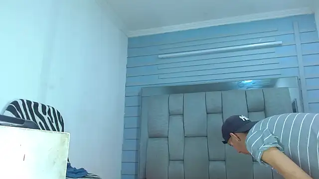 Valentin Gray online show from September 2025 01:22:02 PM