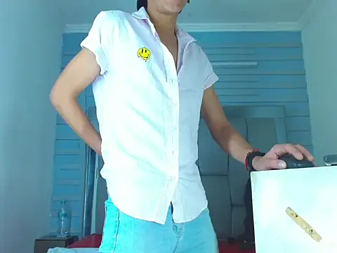 Valentin Gray online show from November 2025 01:02:01 PM