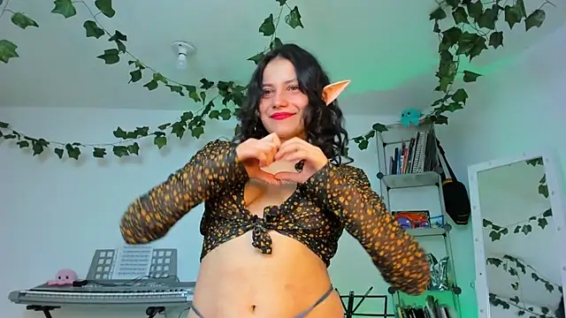 Snapshot of AriannaSoul chatting on September 2025 10:37:01 PM AriannaSoul online show from September 2025 10:37:01 PM