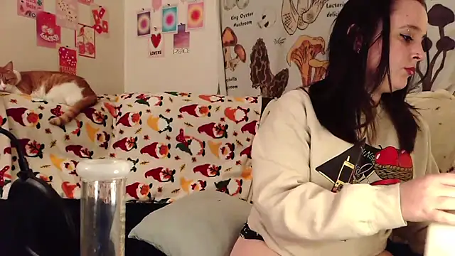 Snapshot of Shadow_Slut chatting on October 2025 03:17:02 AM Shadow Slut online show from October 2025 03:17:02 AM