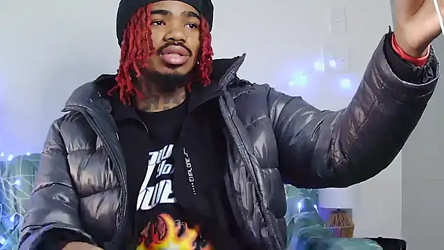 Snapshot of risktakinndolo chatting on November 2025 08:36:02 PM risktakinndolo online show from November 2025 08:36:02 PM