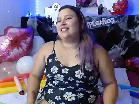 EmmaTower online show from October 2025 07:11:02 PM