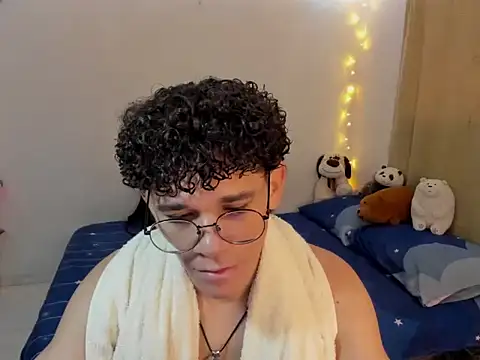 Tom Blues online show from November 2025 12:16:02 PM