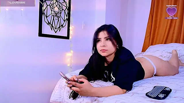 Snapshot of Cataliina_Santhana chatting on June 2026 01:17:01 AM Cataliina Santhana online show from June 2026 01:17:01 AM