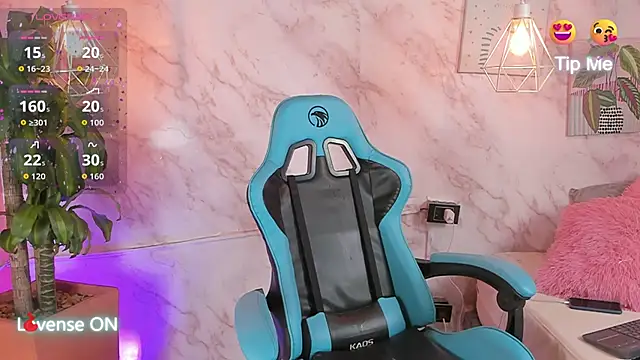 cristal herrera  online show from October 2025 03:37:01 AM