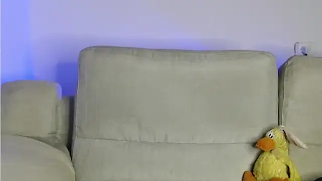 Raycatt1 online show from April 2026 11:51:02 AM