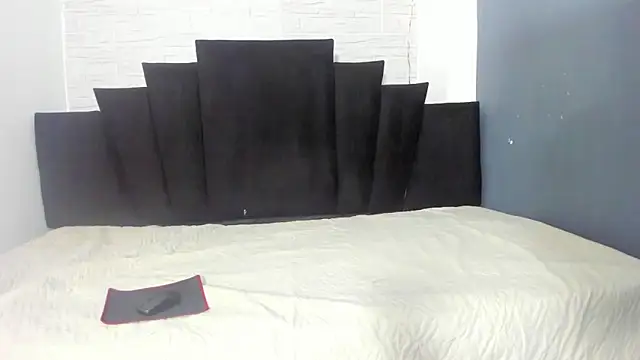  Noah19 online show from November 2025 07:04:01 PM