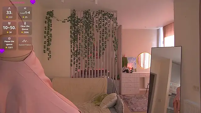 Snapshot of sofiapurex chatting on May 2026 01:02:02 AM sofiapurex online show from May 2026 01:02:02 AM