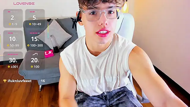 Snapshot of Jhoumod_21 chatting on September 2025 10:15:02 AM Jhoumod 21 online show from September 2025 10:15:02 AM