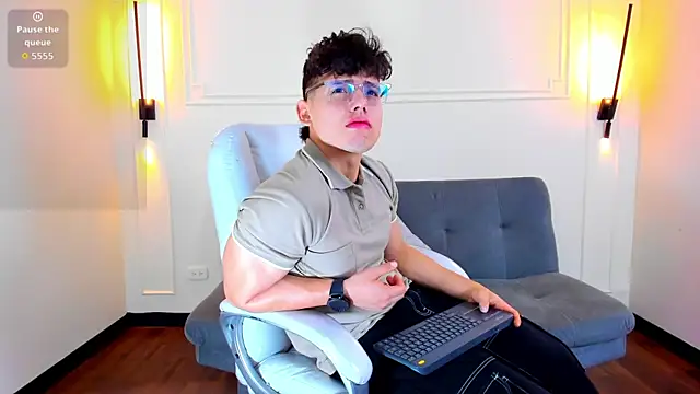 Snapshot of Jhoumod_21 chatting on October 2025 10:21:01 AM Jhoumod 21 online show from October 2025 10:21:01 AM