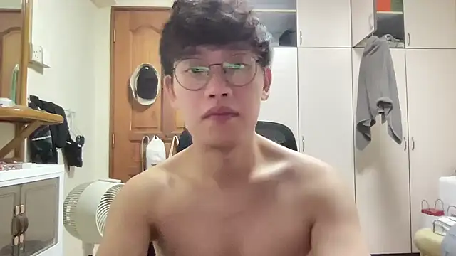 Passionatetwink2 online show from December 2025 02:32:02 PM