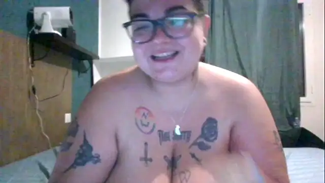 PirateXL online show from May 2026 01:56:01 AM
