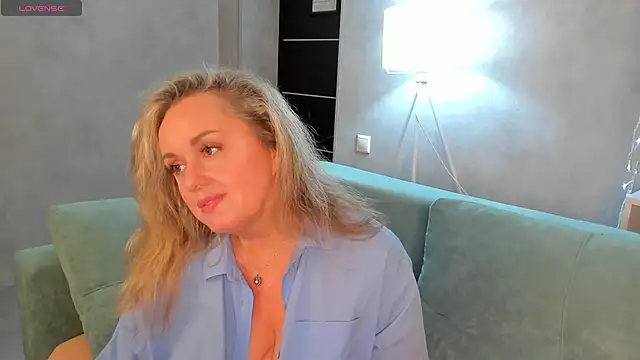 Snapshot of Sky_Kuper chatting on September 2025 12:15:01 AM Sky Kuper online show from September 2025 12:15:01 AM