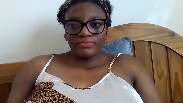 SexyGemBeautyX online show from September 2025 05:45:01 PM