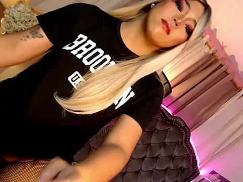 Snapshot of Heaven_Cock chatting on February 2026 04:22:02 PM Heaven Cock online show from February 2026 04:22:02 PM