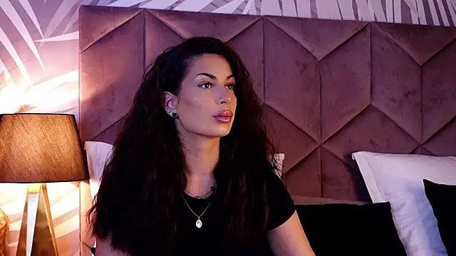 EvaRhea online show from October 2025 02:55:01 AM