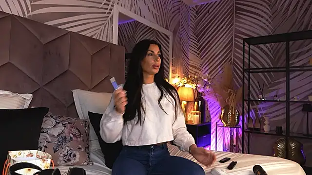 EvaRhea online show from March 2026 03:47:01 AM