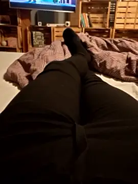 Snapshot of Horny_mummy chatting on March 2026 08:35:02 PM Horny mummy online show from March 2026 08:35:02 PM