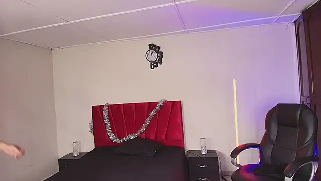 paull george online show from December 2025 05:30:01 PM