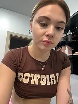 LunaMillie online show from October 2025 08:37:02 AM