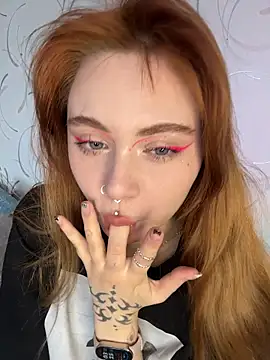 LunaMillie online show from February 2026 10:16:01 AM