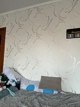 LunaMillie online show from March 2026 10:33:02 AM