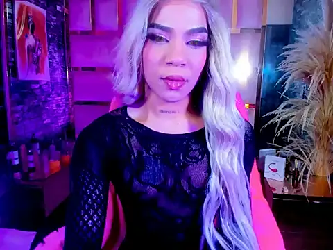 Snapshot of Cherry_Adams1 chatting on September 2025 09:47:02 PM Cherry Adams1 online show from September 2025 09:47:02 PM