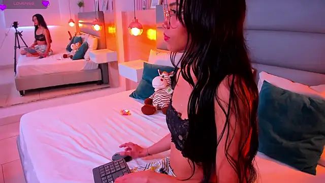 Snapshot of miyu_lu chatting on September 2025 03:28:01 PM miyu lu online show from September 2025 03:28:01 PM