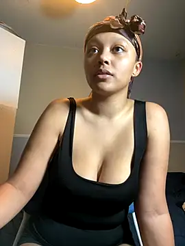 Marleymols online show from December 2025 09:32:01 PM