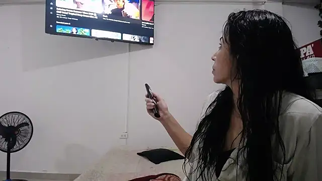 yohacriss online show from September 2025 10:12:01 PM