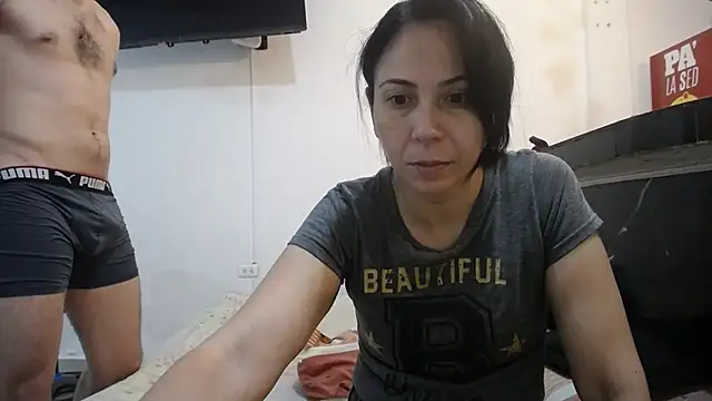 yohacriss online show from October 2025 07:17:02 AM