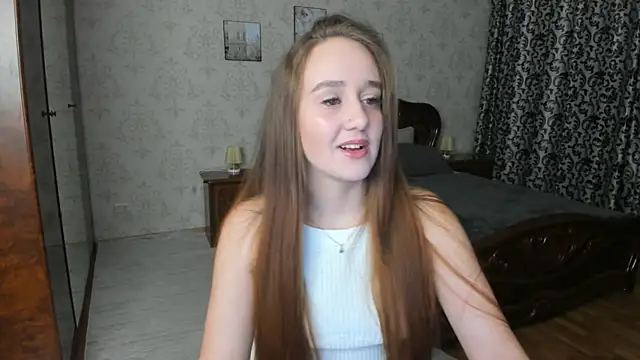 Snapshot of SabrinaCandi chatting on October 2025 03:42:02 AM SabrinaCandi online show from October 2025 03:42:02 AM