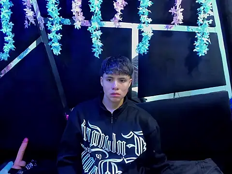 Bruno Cruzz online show from September 2025 02:55:02 AM